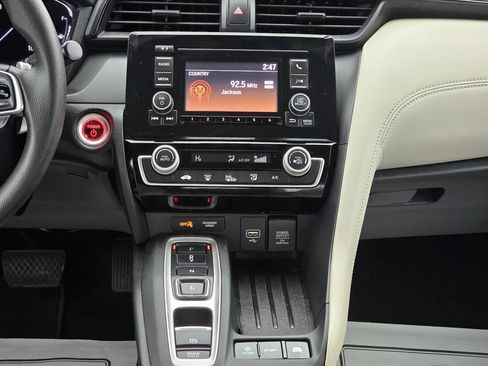 Used 2019 Honda Insight LX image 16