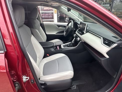 Used 2019 Toyota RAV4 Limited w/ Limited Grade Weather Package AWD/4WD image 25