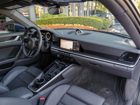 Used 2020 Porsche 911 Carrera 4S AWD/4WD image 28