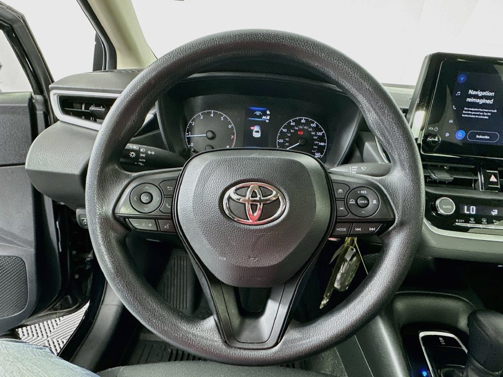 Used 2023 Toyota Corolla LE FWD image 12