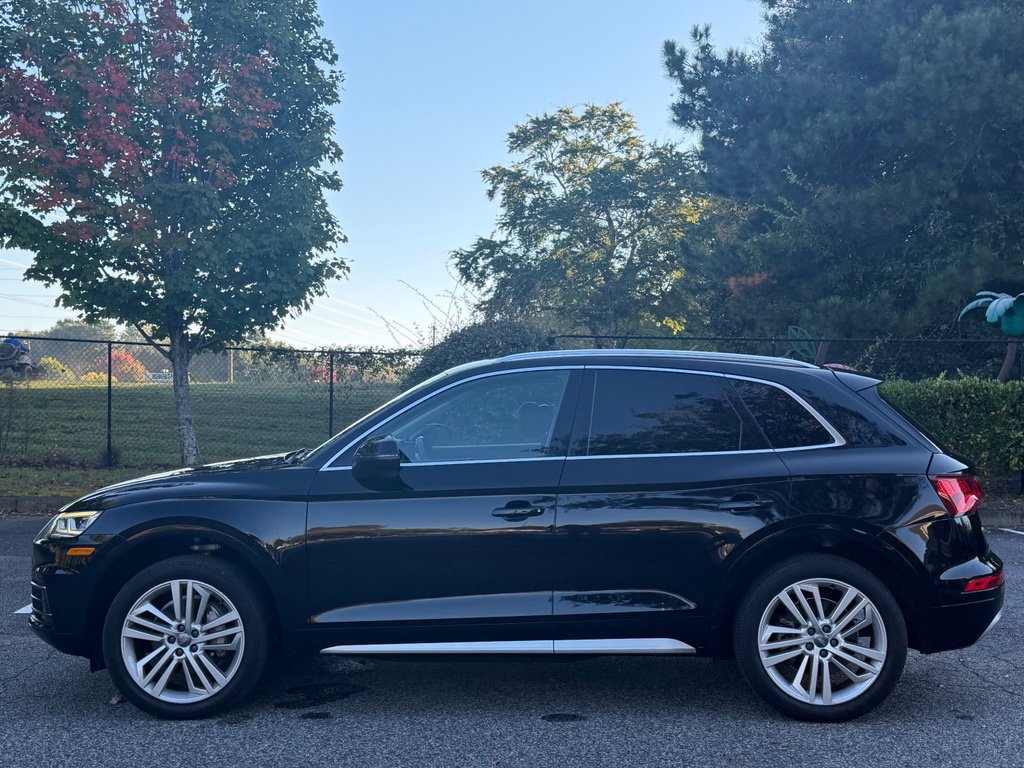 Used 2018 Audi Q5 2.0T Premium Plus w/ Premium Plus Package AWD/4WD image 2