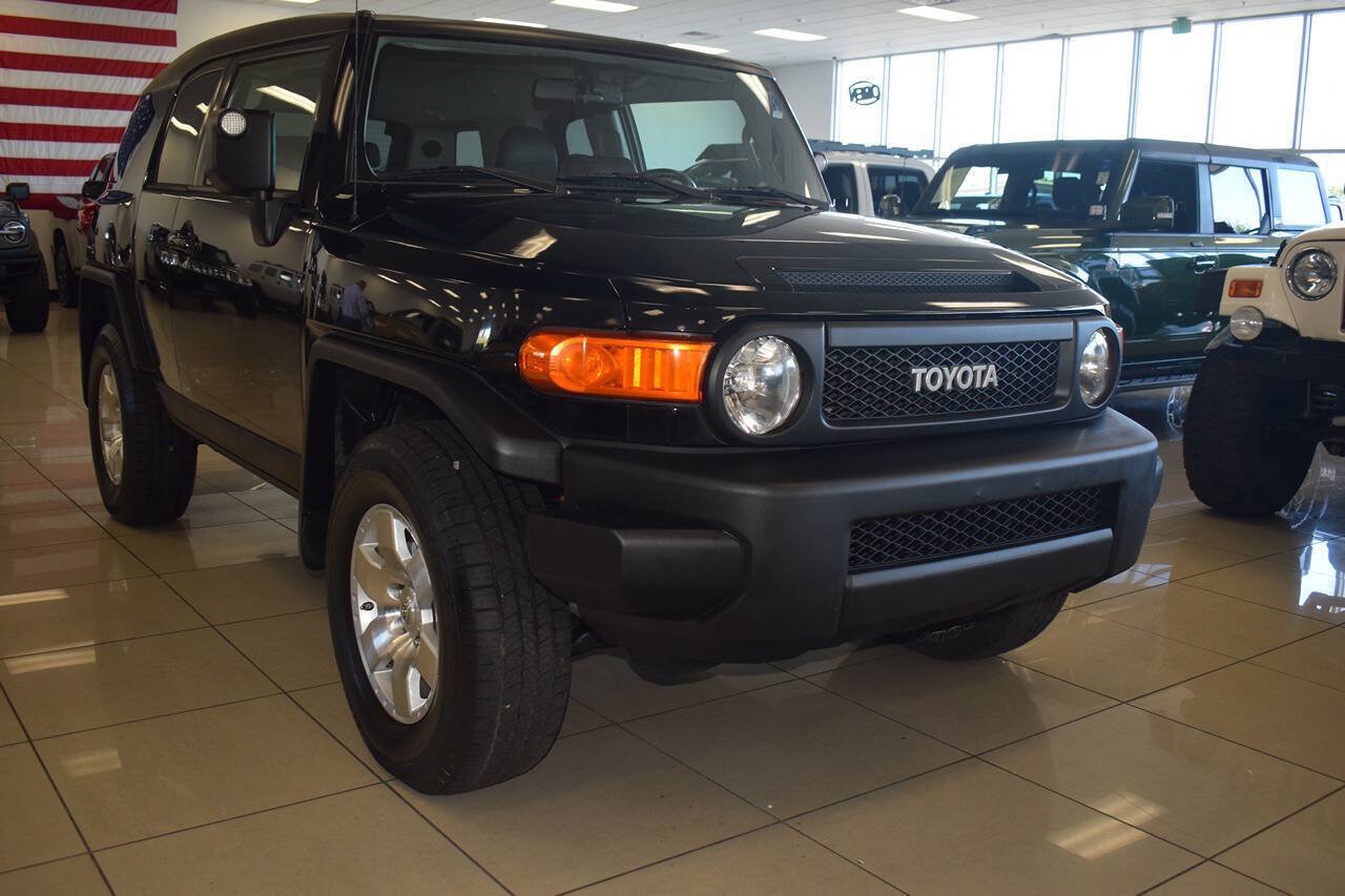 Used 2010 Toyota FJ Cruiser 4WD w/ Upgrade Pkg 2 image 1