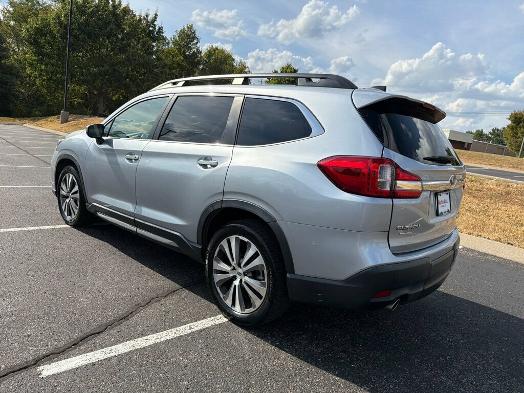 Used 2022 Subaru Ascent Limited AWD/4WD image 6