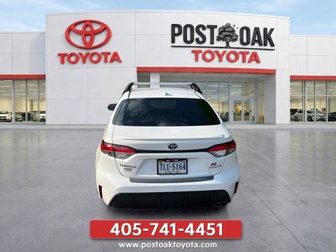 Used 2024 Toyota Corolla SE FWD image 4