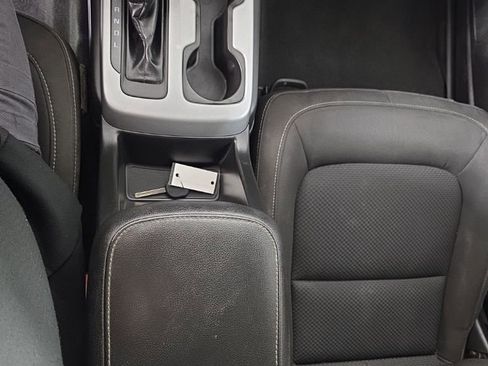 Used 2021 Chevrolet Colorado LT image 23