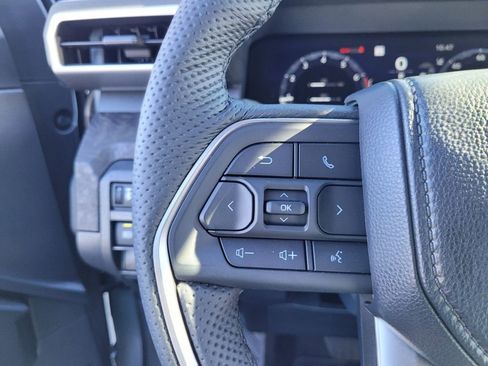 New 2025 Toyota Tacoma Limited image 25