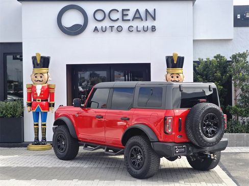 Used 2022 Ford Bronco Wildtrak image 3