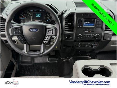 Used 2017 Ford F150 XLT RWD image 9