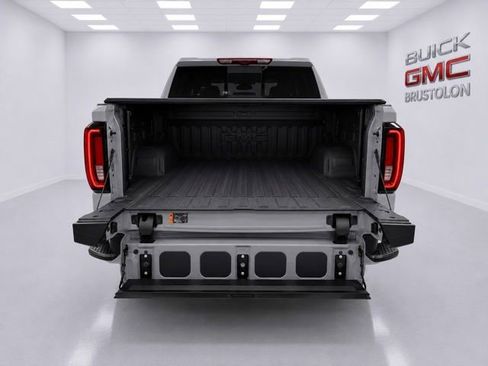 Used 2024 GMC Sierra 1500 AT4 w/ Technology Package AWD/4WD image 11
