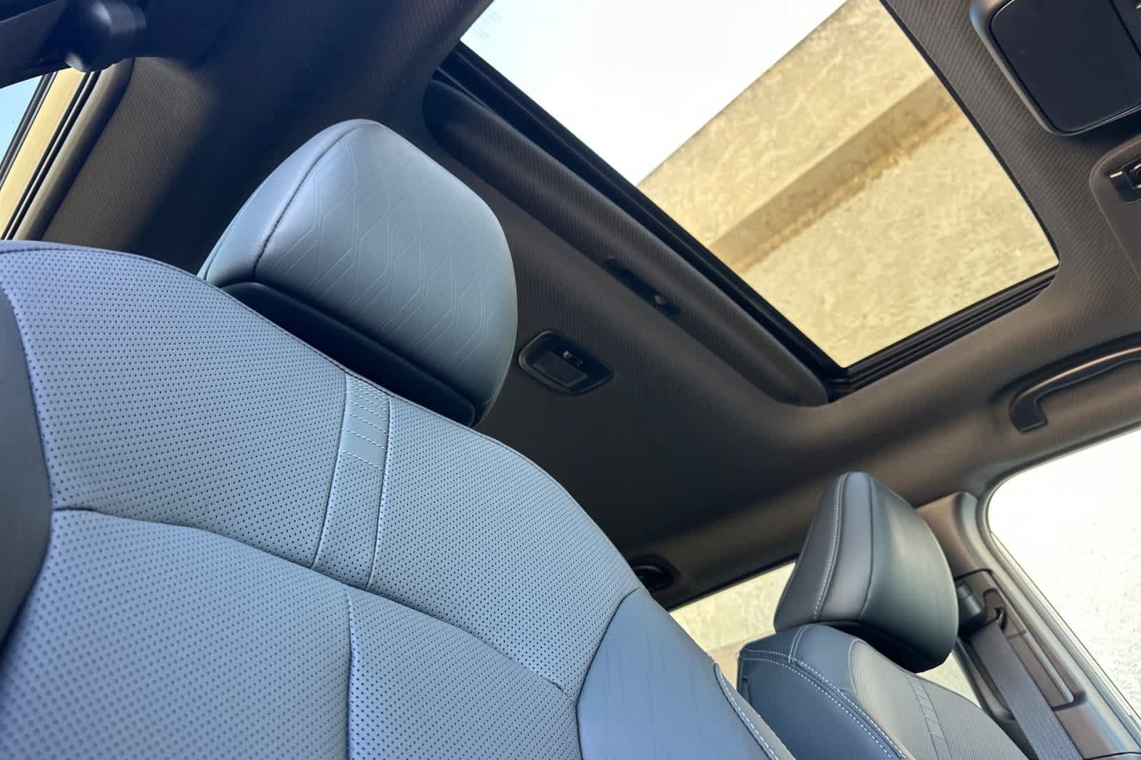 New 2026 Subaru Outback Touring AWD/4WD image 18