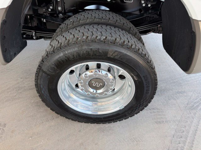 New 2026 Ford F450 King Ranch w/ FX4 Off-Road Package AWD/4WD image 5