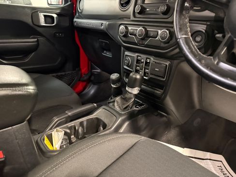 Used 2021 Jeep Wrangler Unlimited Sport AWD/4WD image 16