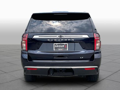 Used 2023 Chevrolet Suburban LT w/ Luxury Package AWD/4WD image 5
