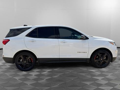 Used 2019 Chevrolet Equinox LT image 2