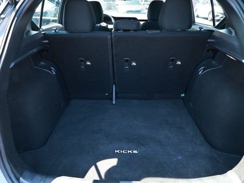 Used 2023 Nissan Kicks SV FWD image 10