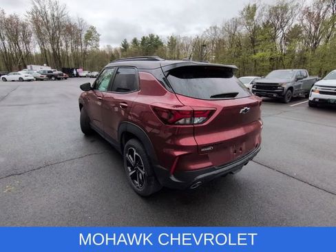 Used 2023 Chevrolet TrailBlazer RS w/ Convenience Package FWD image 3