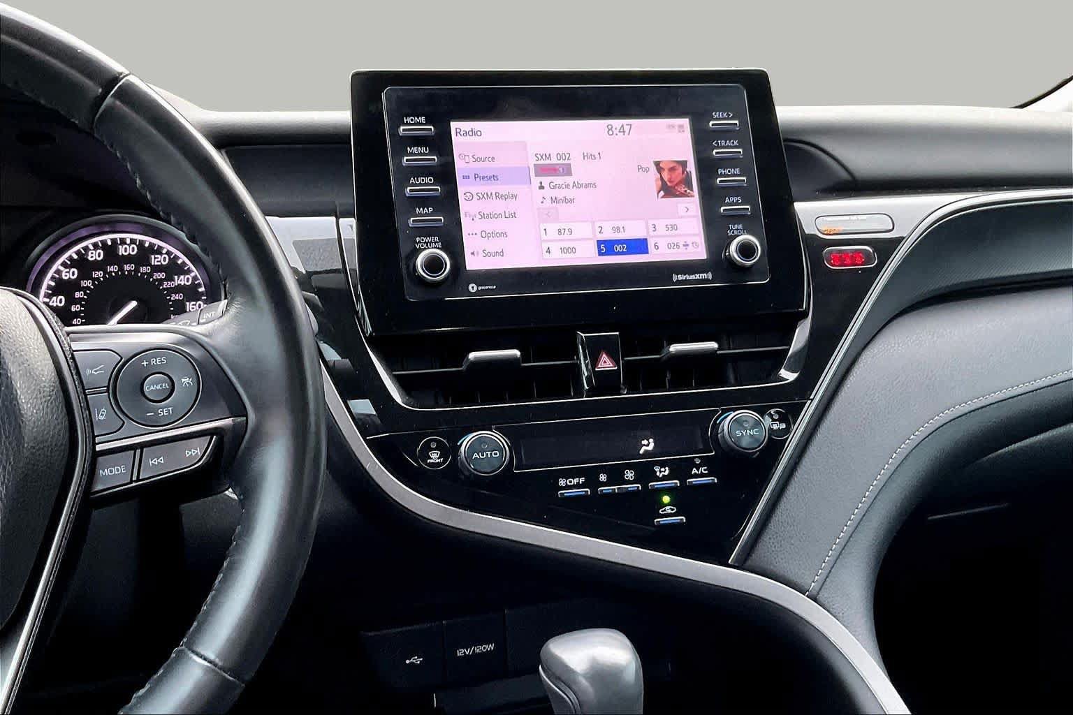 Used 2024 Toyota Camry SE w/ Convenience Package FWD image 7