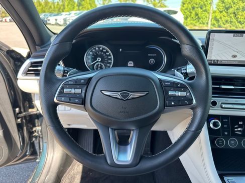 Used 2025 Genesis G70 2.5T AWD/4WD image 26