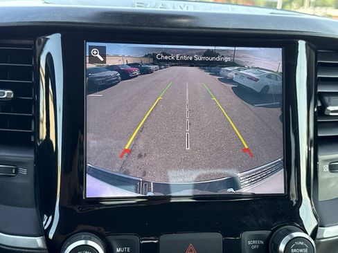 Used 2020 RAM 1500 Big Horn AWD/4WD image 19