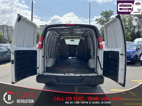 Used 2021 Chevrolet Express 2500 w/ Driver Convenience Package RWD image 6