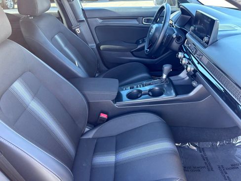 Used 2025 Honda Civic Sport image 14