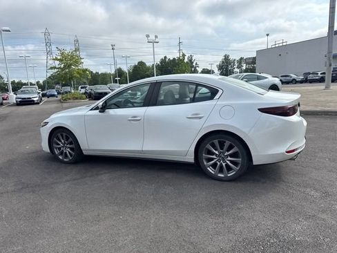 Used 2019 MAZDA MAZDA3 Sedan w/ Preferred Package FWD image 8