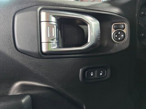 Used 2024 Jeep Wrangler Unlimited Sport AWD/4WD image 13