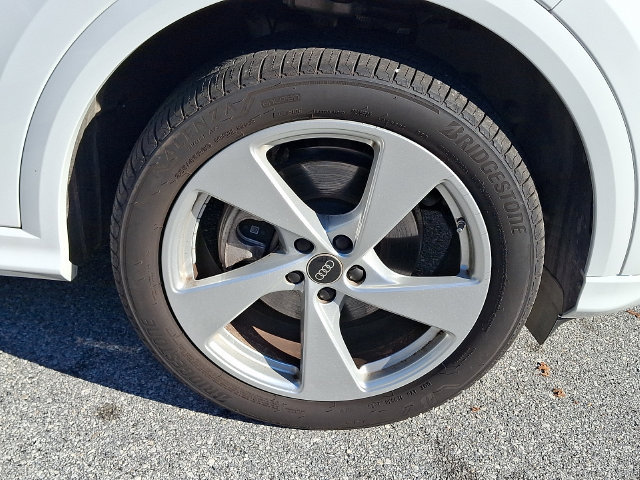 Certified 2025 Audi Q5 Premium Plus w/ Premium Plus AWD/4WD image 8
