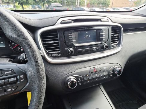 Used 2017 Kia Sorento AWD image 31