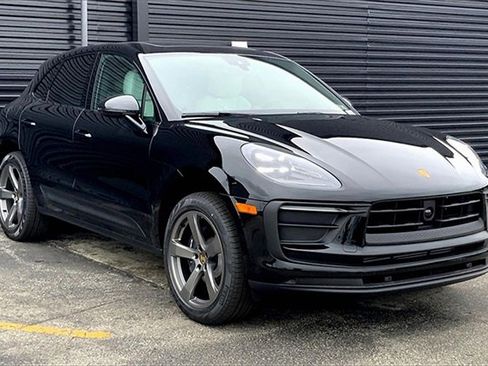 New 2025 Porsche Macan image 12