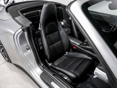 Used 2013 Porsche 911 Carrera 4S image 26