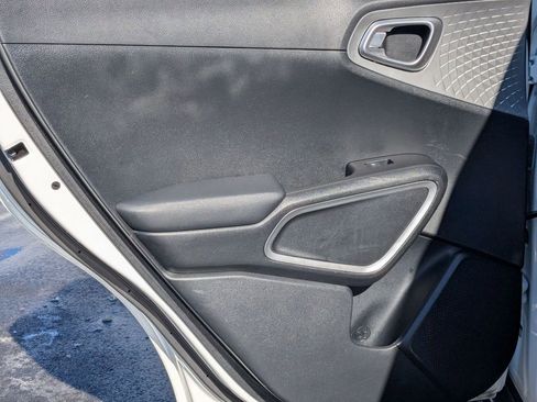 Used 2024 Kia Soul LX w/ Option Group 015 image 26