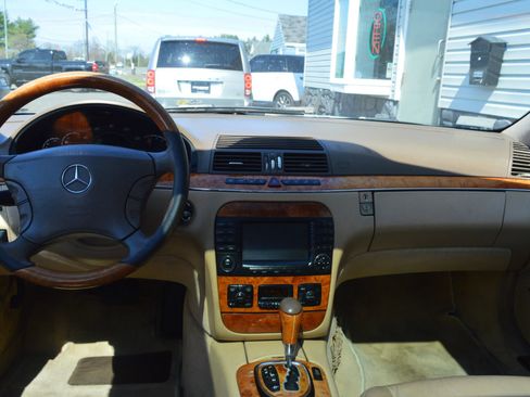 Used 2005 Mercedes-Benz S 430 4MATIC image 27
