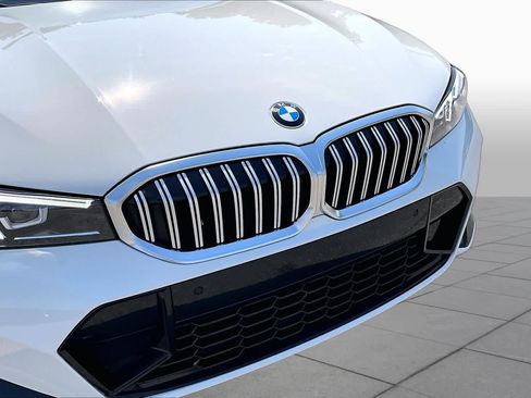 Used 2026 BMW 330i xDrive Sedan AWD/4WD image 31