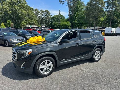 Used 2020 GMC Terrain SLE AWD/4WD image 3