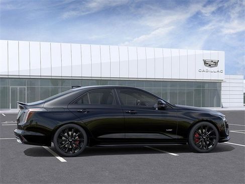 New 2026 Cadillac CT4 V image 5
