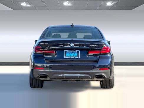 Used 2023 BMW 530e w/ Executive Package image 9