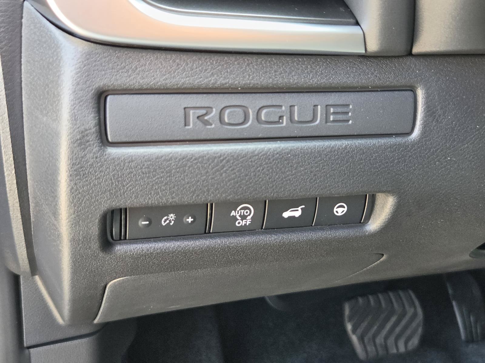 New 2026 Nissan Rogue SV FWD image 19