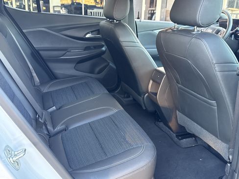 Used 2025 Buick Envista Preferred image 12