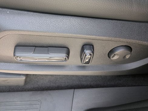 Used 2023 Honda Pilot Touring image 21
