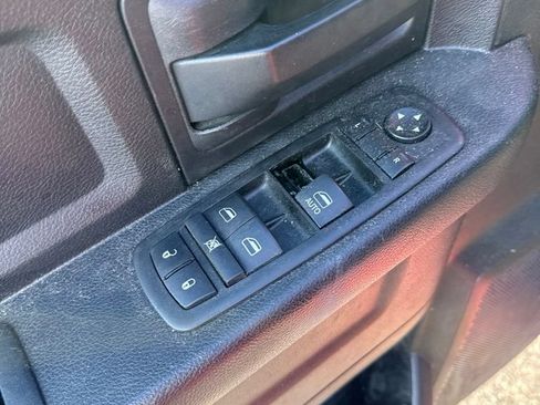 Used 2014 RAM 1500 Express AWD/4WD image 11