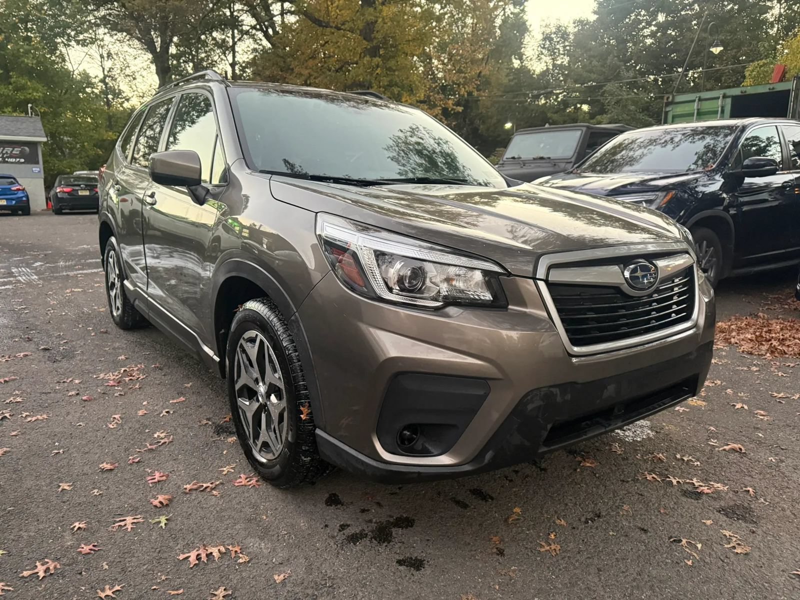 Used 2019 Subaru Forester Premium AWD/4WD image 3
