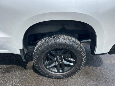 Used 2023 Chevrolet Silverado 1500 LT Trail Boss w/ Protection Package image 10