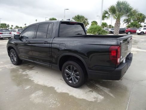 Certified 2022 Honda Ridgeline Sport image 6