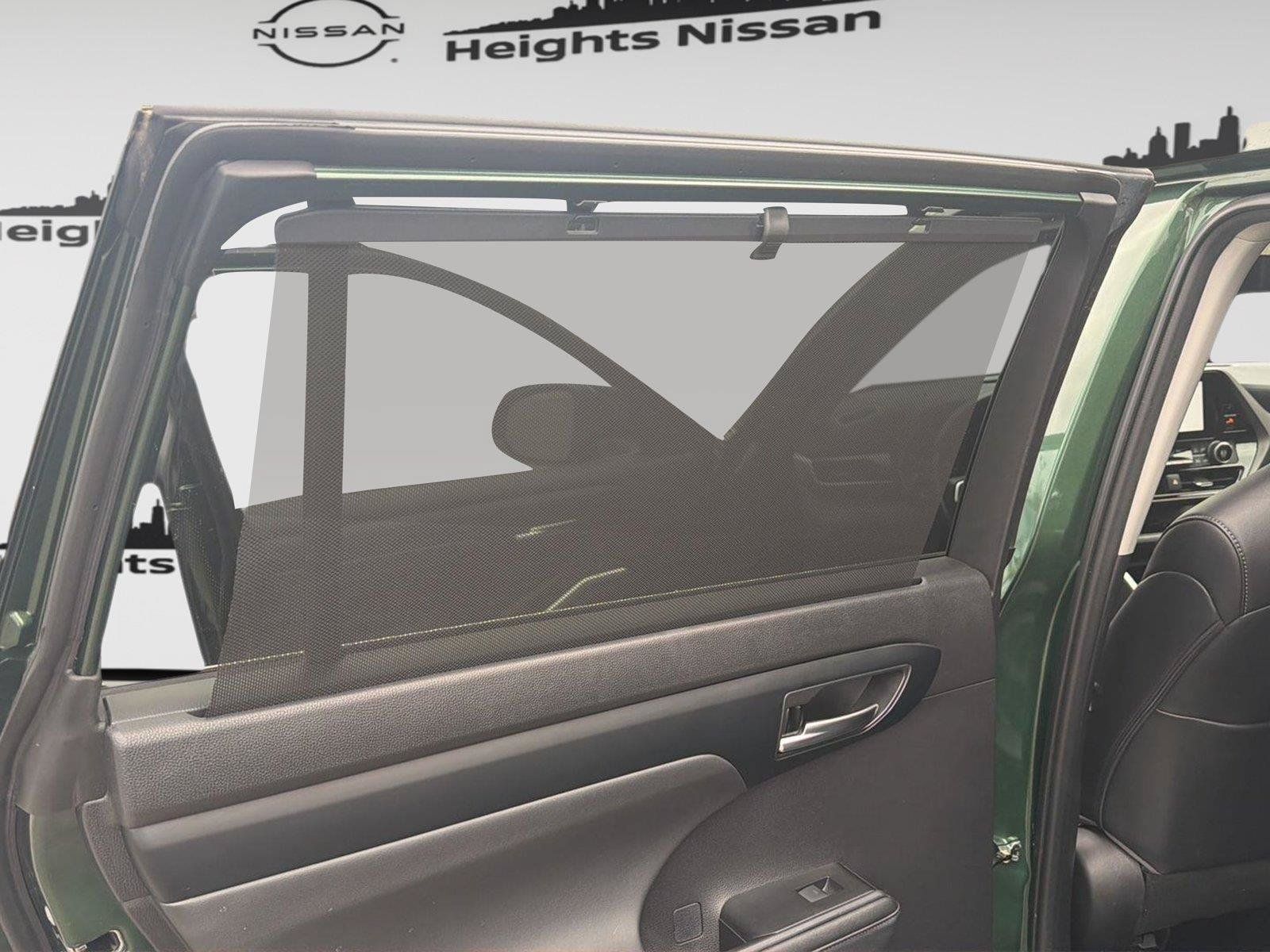 Used 2023 Toyota Highlander XLE AWD/4WD image 26