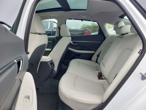 New 2026 Hyundai Sonata Limited FWD image 9