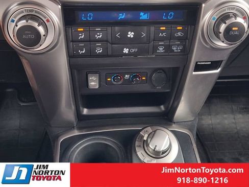Used 2015 Toyota 4Runner Limited AWD/4WD image 19