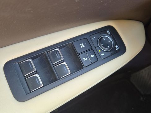 Used 2016 Lexus RX 350 FWD w/ Premium Package image 32