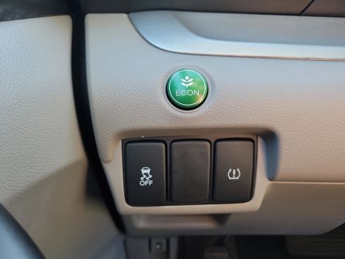 Used 2014 Honda CR-V LX image 14