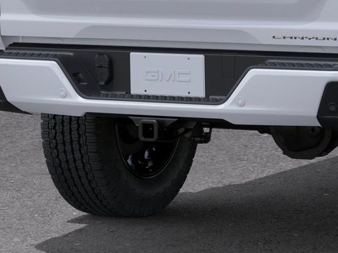 New 2026 GMC Canyon Denali AWD/4WD image 16